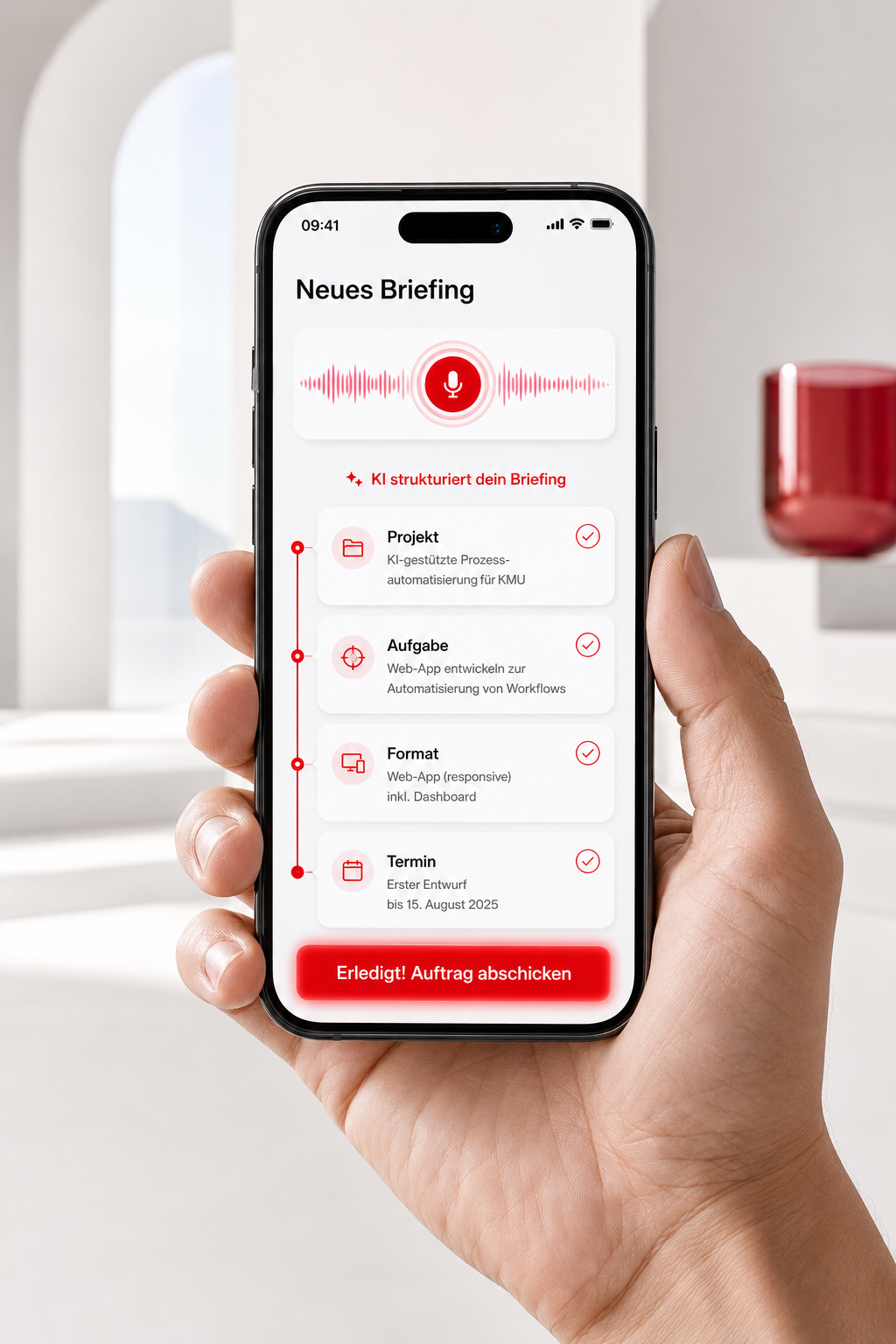 Mobile App, die ein gesprochenes Briefing mit KI strukturiert